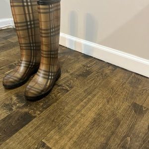 Burberry Classic Rain Boots